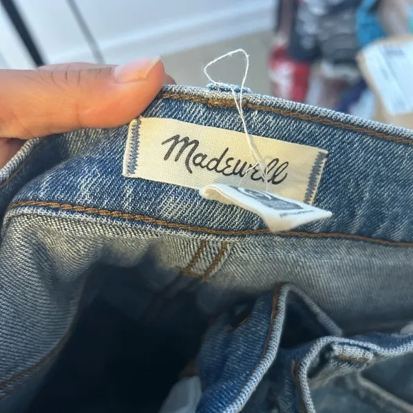 Madewell The Perfect Vintage Jean in Ainsworth Wash - Image 4