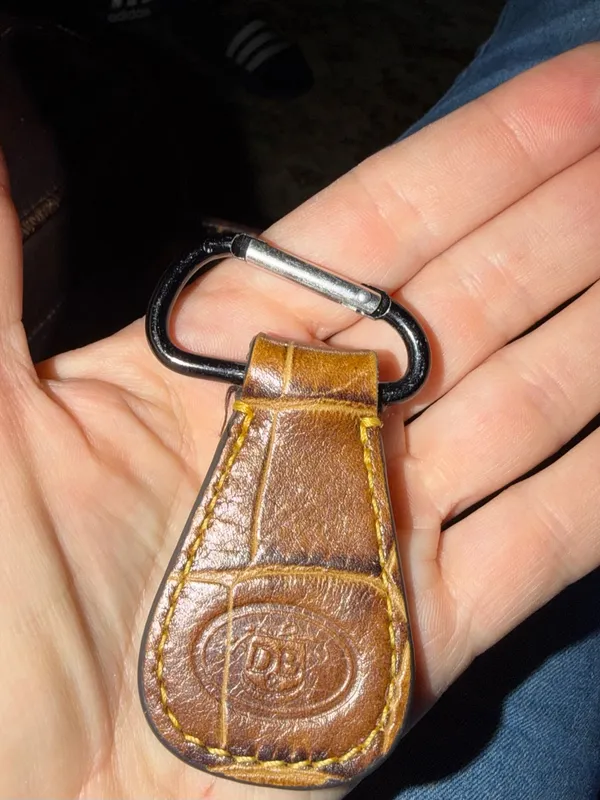 Dooney & Bourke brown leather keychain carabiner - Image 3