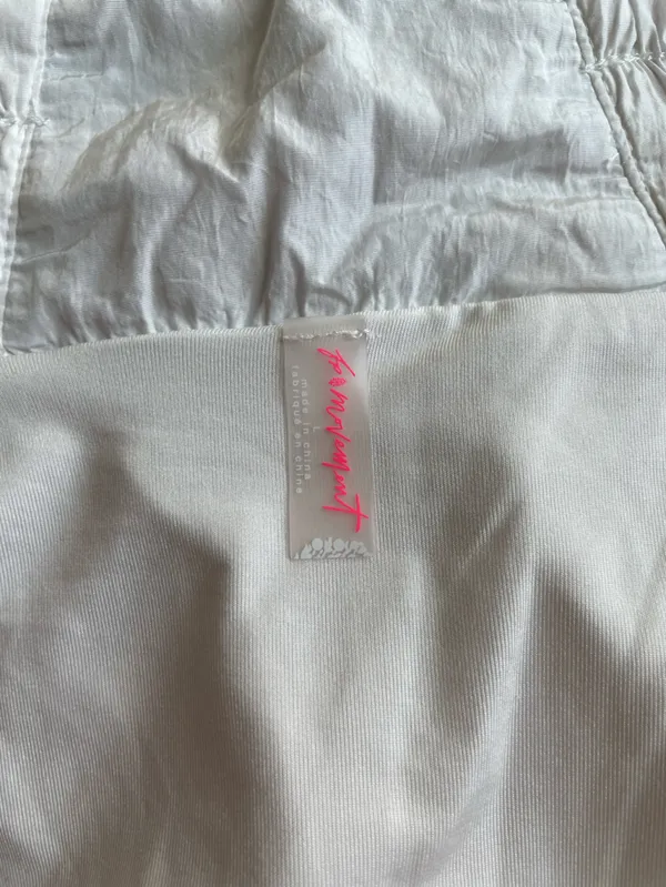 Free People White The Way Home Elastic-Ruffled Waist Athletic Shorts Large - Image 4
