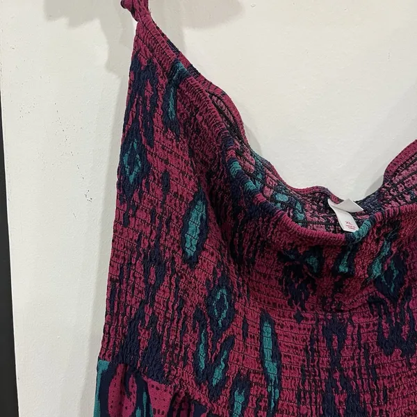 Xhilaration Smocked Off The Shoulder Maxi Dress Size XL Hi Lo Pattern - Image 4