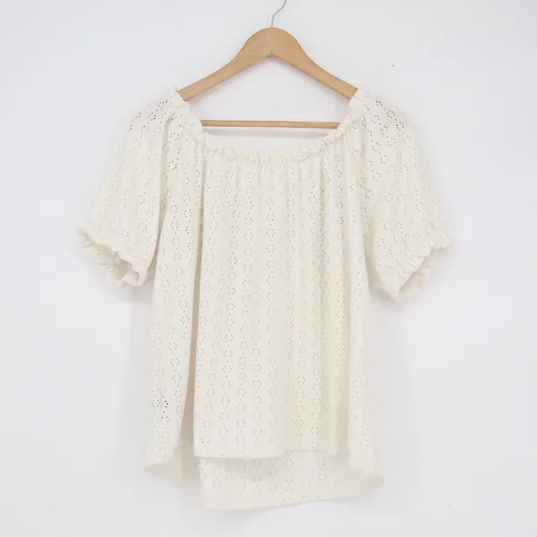Suzy Shier Cream Eyelet Off the Shoulder Peasant Blouse Large Short Sleeve Boho - Image 4