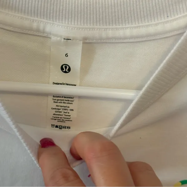 Lululemon relaxed fit cotton jersey t-shirt Pride, Sz 6, NWT - Image 3