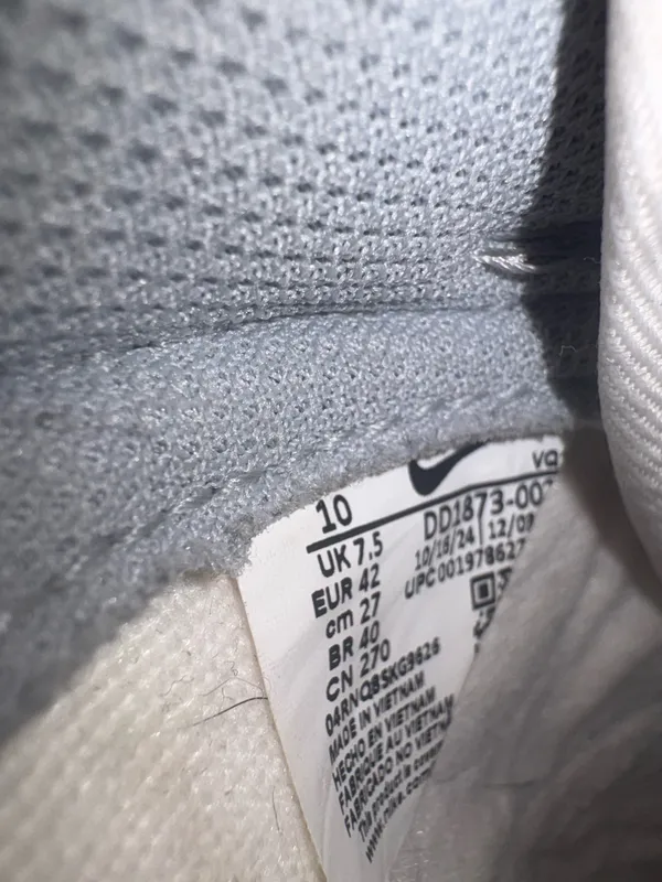 Nike Dunks - Image 6