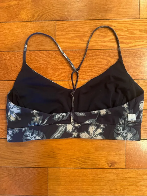 Vuori Oasis Bra in Ink Maui Tropical Floral Print EUC Size Small/Medium - Image 3