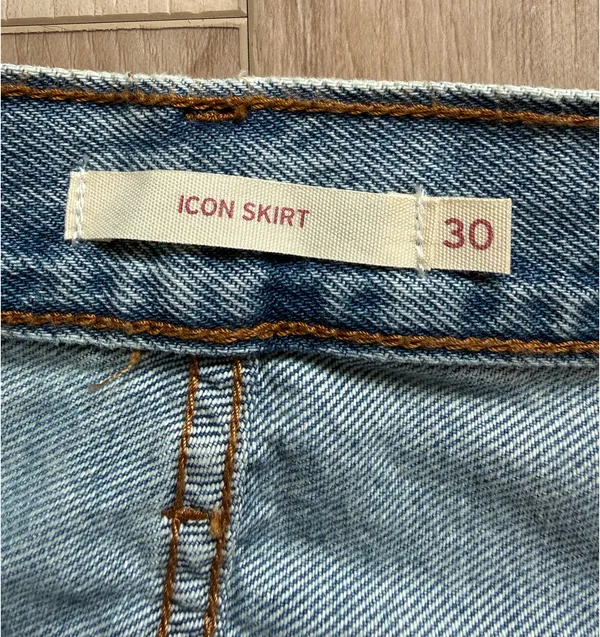 Levi’s Skirt Denim - Image 3