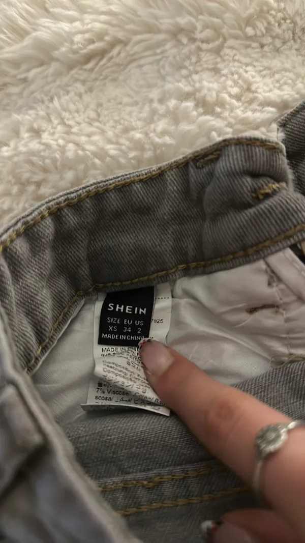 Shein Cheetah print jean shorts!! - Image 2