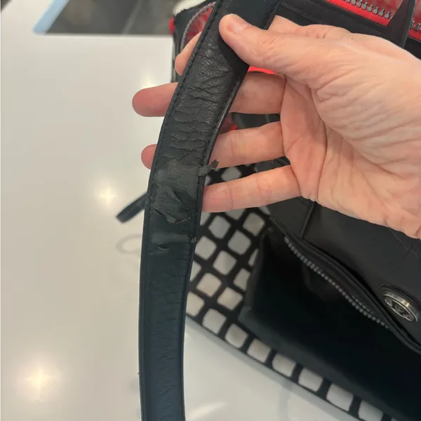 Lululemon Black & White Grid Duffel Gym Bag (Peeling) - Image 13
