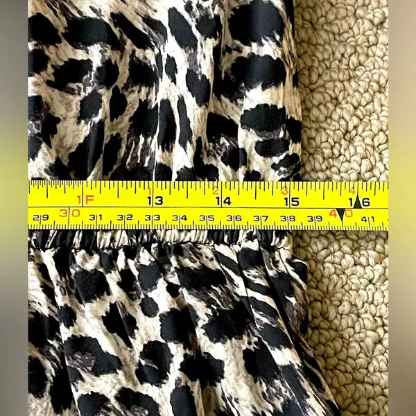 Cato Women’s Top with Peplum in Animal Print - Image 8
