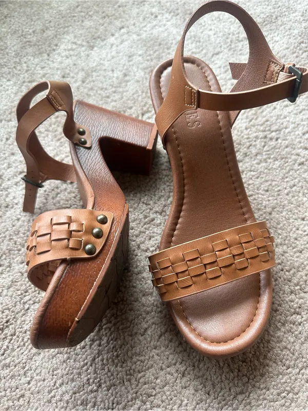 Dunes Sealy Sandals in Caramel 8 - Image 5