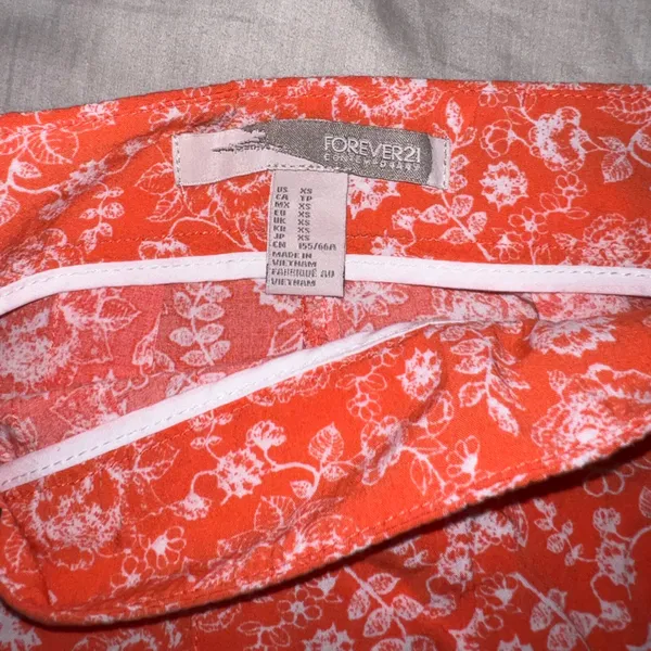 Forever 21 orange floral shorts - Image 2