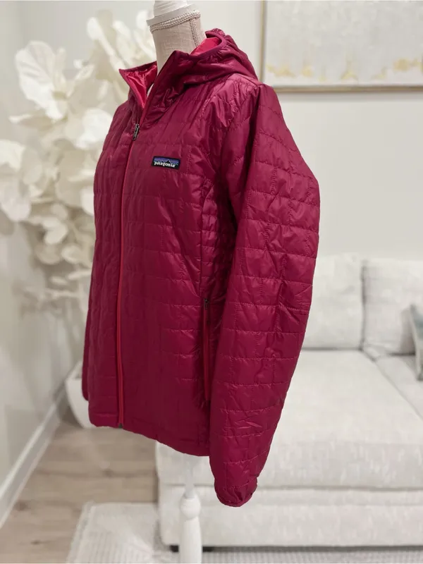 Patagonia Women's Micro Primaloft Hooded Quilted Puffer Jacket Berry Red XL - Image 5