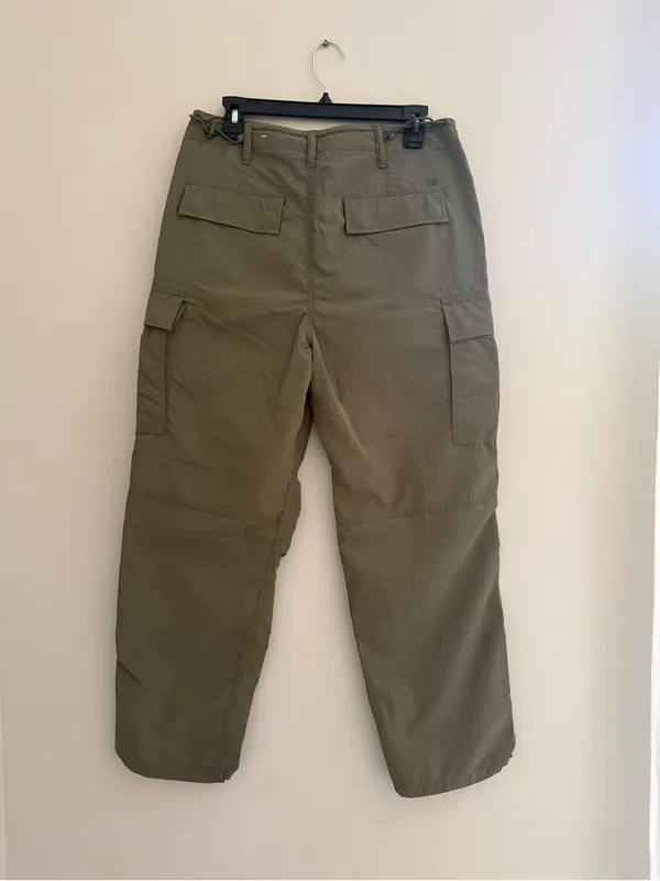 American Eagle Outfitters Olive Cargo Pants - Image 3