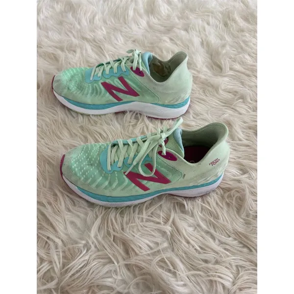 New Balance Fresh Foam 860v11 Women's Running Shoes Size 5‎ Mint/Pink - Image 2