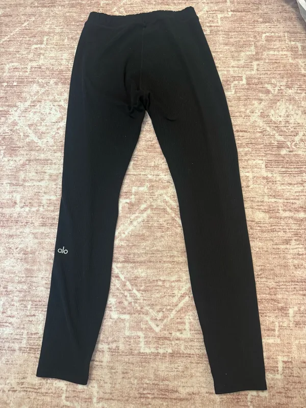 alo leggings - Image 3