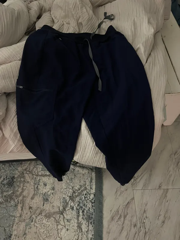 FIGS Jogger Scrub Pants - Image 2