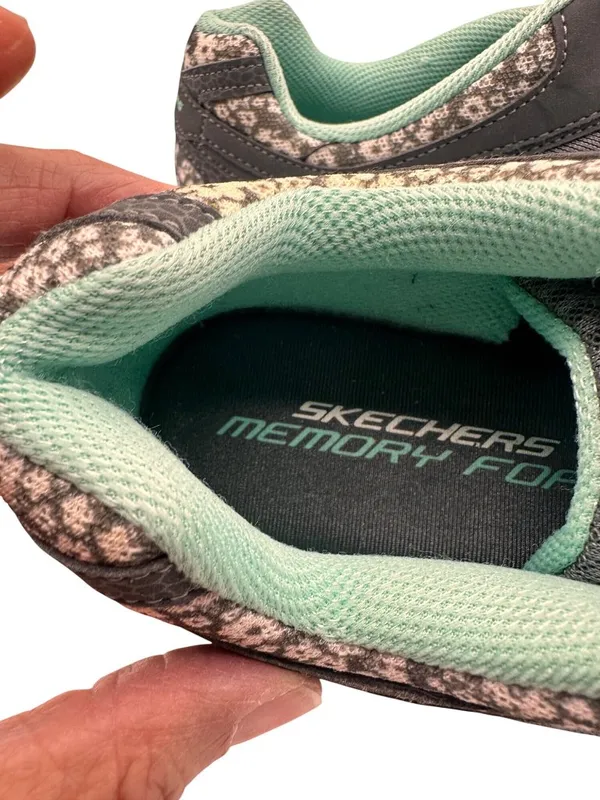 Skechers 9 Womens Athletic Shoes Snake Print Gray & Mint Green - Image 9