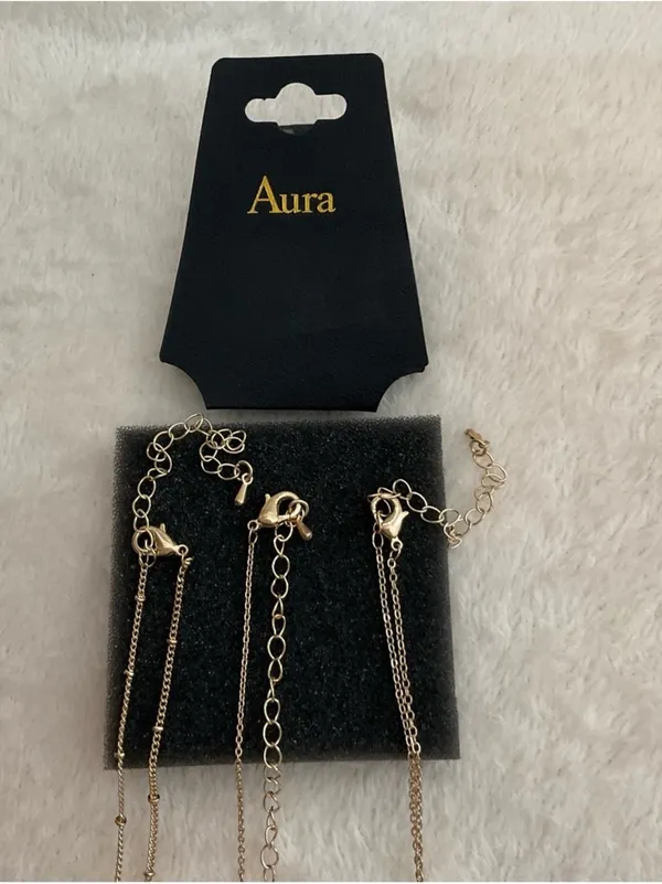 Aura Gold Layered Pendant Necklace Set with Medallion and Crystal - Image 4