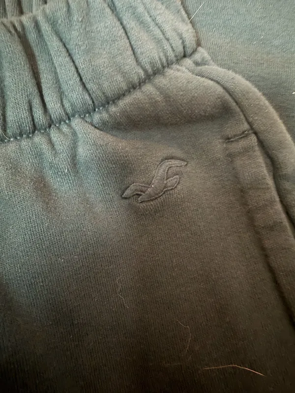 Hollister dark green cuffed sweatpants - Image 3