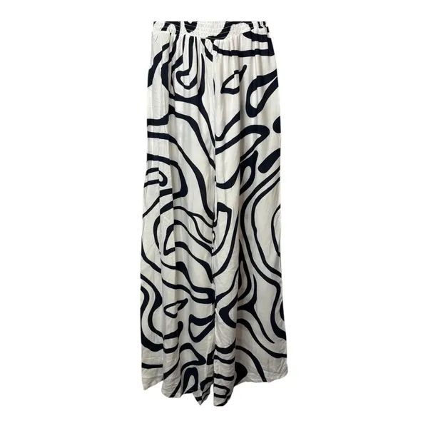 Anthro‎ Kindred Jumpsuit Medium White Navy Swirl Off Shoulder Smocked Waist - Image 4