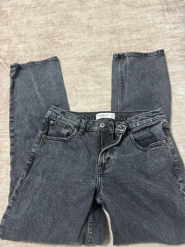 Abercrombie & Fitch 90s straight mid rise jeans size 27/4 - Image 2