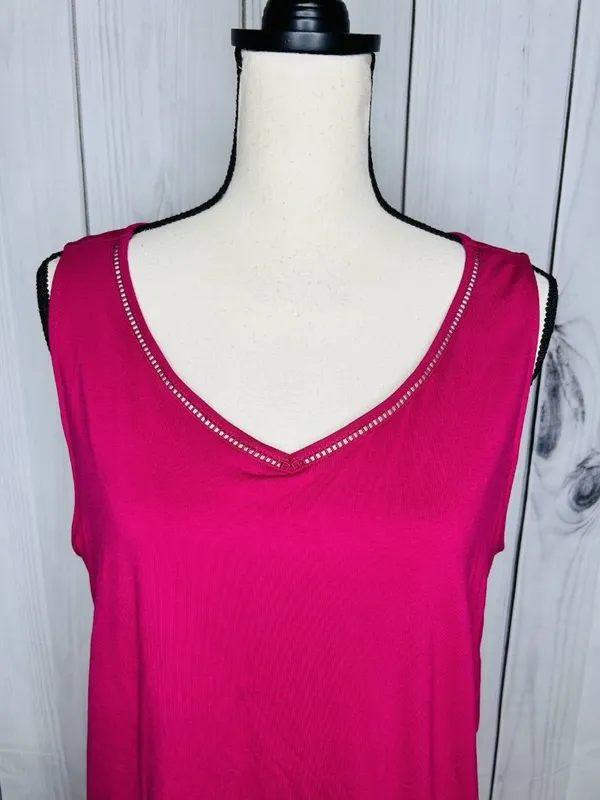 Chico's Sleeveless V-Neck Tank Top Size 3 XL Hot Pink Minimalist Capsule Rayon - Image 2