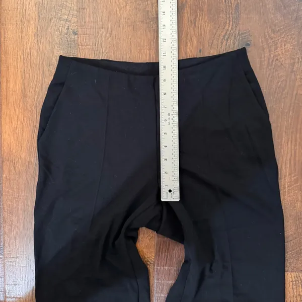 UNIQLO black elastic waist ponte pants, size M - Image 7
