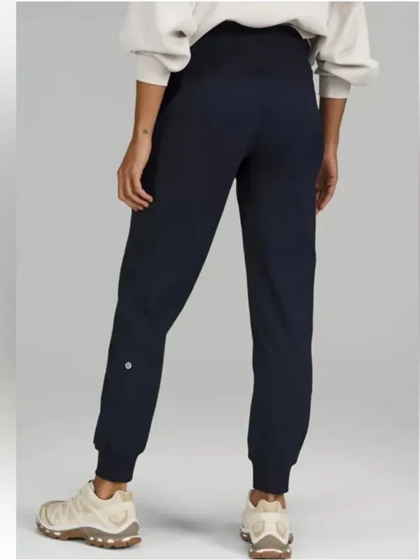 Lululemon Dance Studio Mid-Rise Cropped Pant True Navy Size 8 25” inseam - Image 2