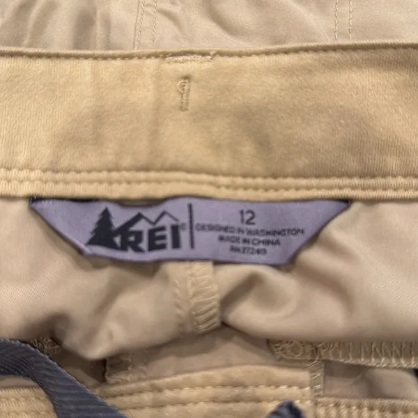 Rei women’s tan shorts size 12. - Image 2