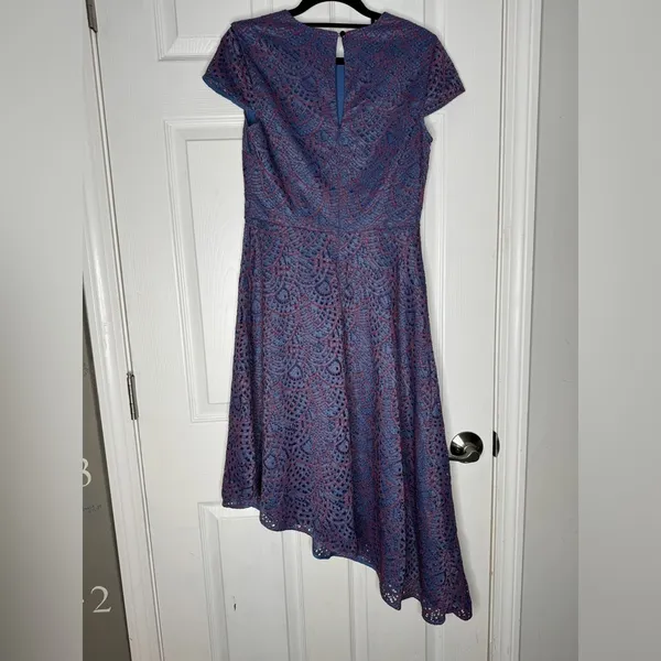 BANANA REPUBLIC Purple Red Eyelet Lace Assymetrical Hem Midi‎ Dress Size 0 - Image 5
