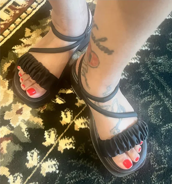 Black chunky platform sandals Size 7.5 - Image 3