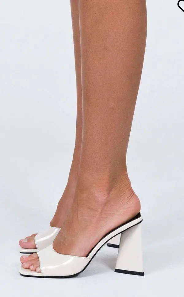 Princess Polly Agent Patent Heels In Beige - Image 4