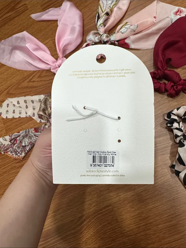 Multi-Pack Hair Scarf Scrunchies & claw clip - Image 8