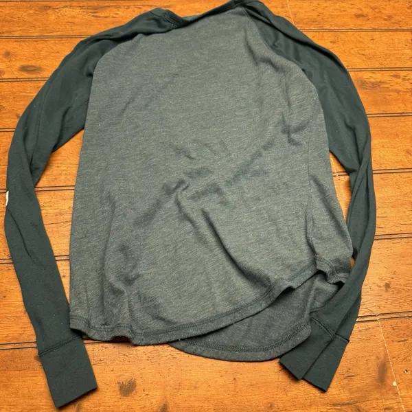 Hollister Medium Green‎ LONG SLEEVE HOLLISTER California TSHIRT - Image 3