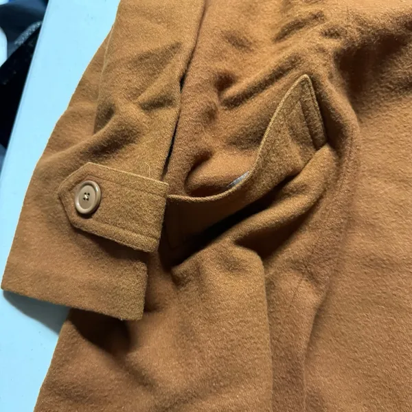 Vintage Camel Heavyweight Long Swing trench coat pockets size medium EUC - Image 4