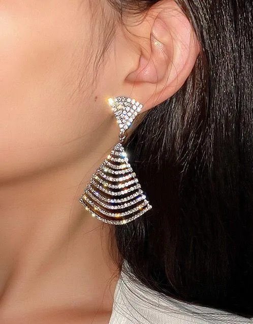 Women's Silver Plated Fan-Shaped Rhinestone Dangle Drop Earrings - Image 5