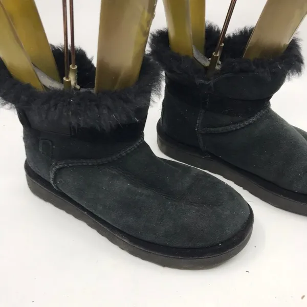 Mid UGG Black Boots Size: US 5 - Image 3