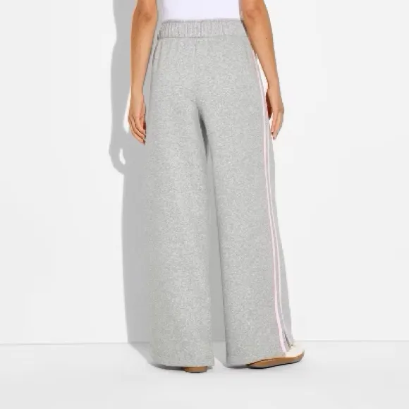 Women's nwt Diet Coke Bow Graphic Sweatpants - Gray XXL - Image 3