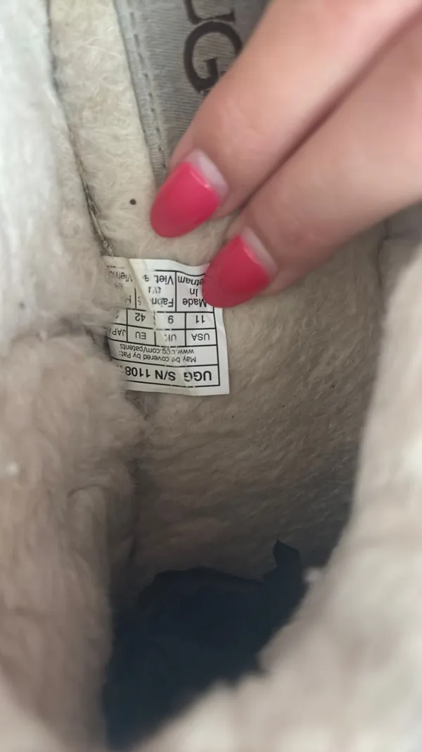 UGG Boots - Image 2