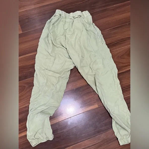 Fun Green Pants! Size XS - Image 2