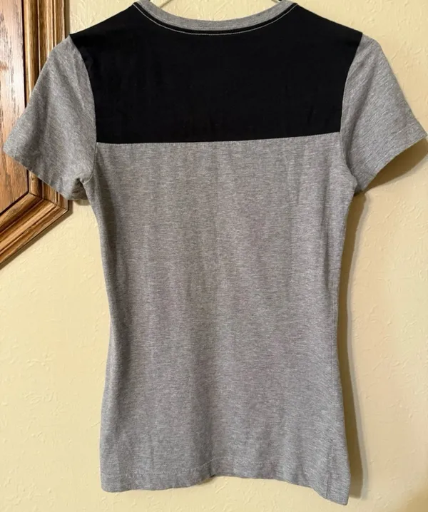 Nike Short Sleeve Graphic T-Shirt - Image 3