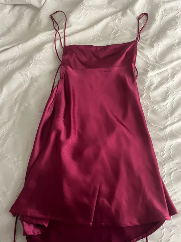 Selfie Leslie Dress - Image 3