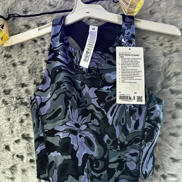 335. Lululemon sz 4 swift speed cropped tank b/c cup - Image 4