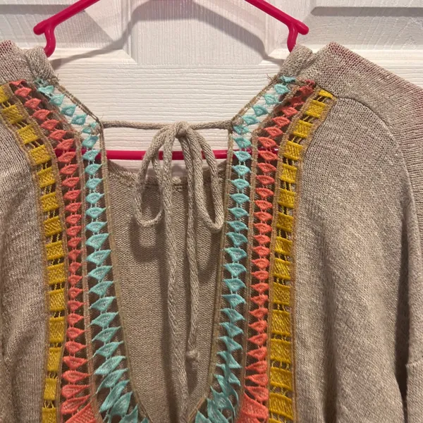 Wrangler‎ Womens Tan Knit Sweater Embroidered Crochet Neckline Tie Back Large - Image 5