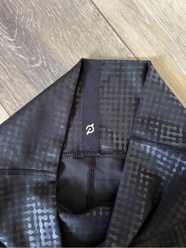 Peloton High Waist Show Up Digital Foil Leggings - Image 7