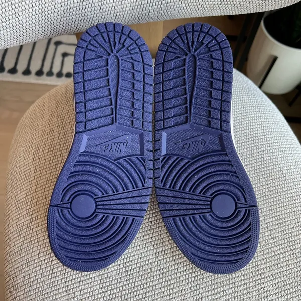 Nike Air Jordan 1 Med SE High Top Sneakers in Purple NWOB - Image 8