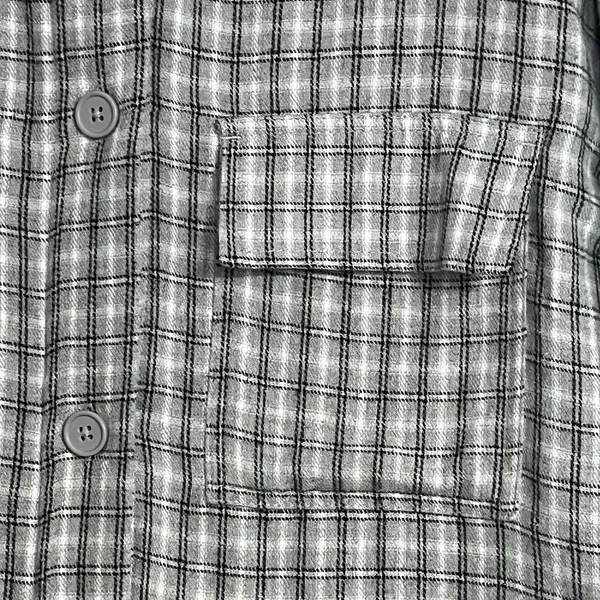 Pacsun‎ Shacket Women's S/XS Gray & White Flannel Button Down Plaid Flap Pockets - Image 2