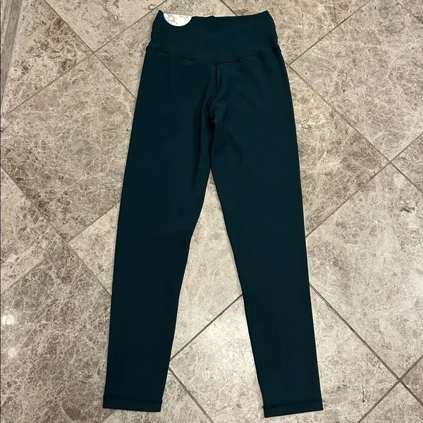 OFFLINE by Aerie Real Me Waffle High Waisted Crossover Legging Green NEW Medium - Image 7