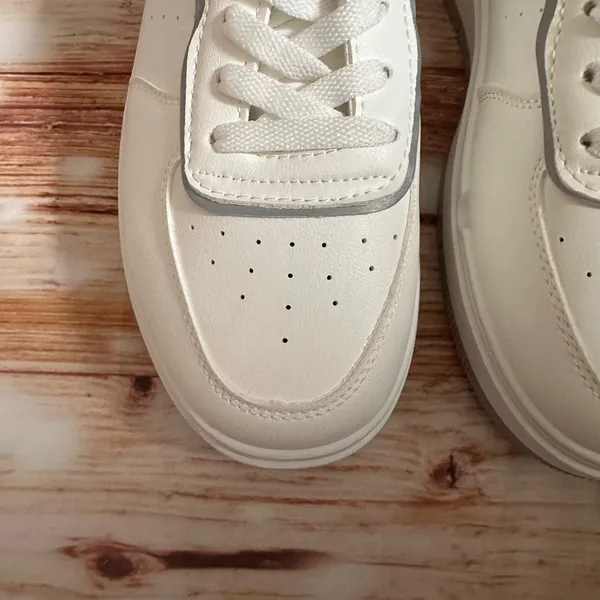 PRETTYLITTLETHING White Contrast Sole Chunky Platform Sneakers NWOT - Image 5