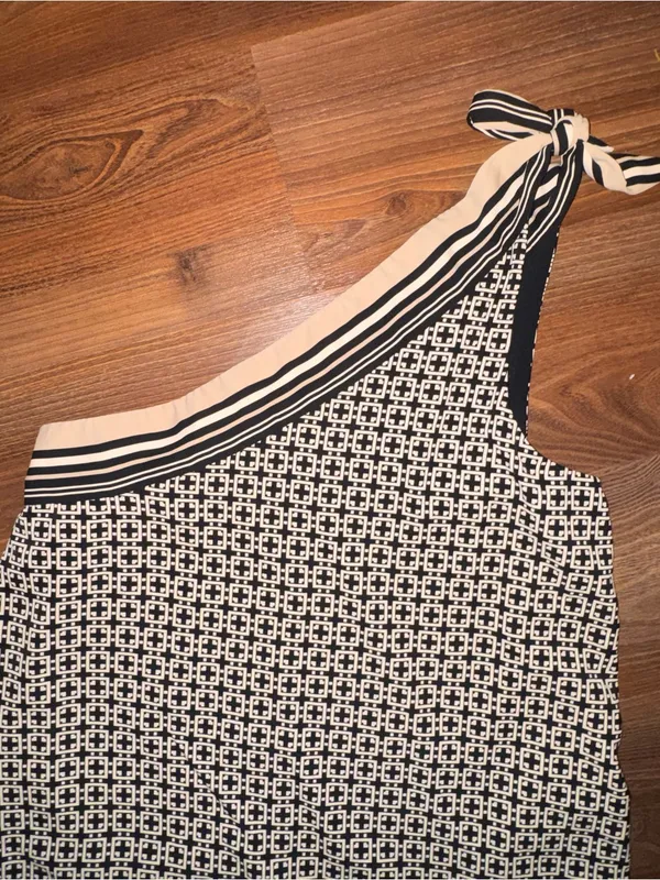 A&F One-Shoulder‎ Black and White Patterned Midi Dress - Image 4