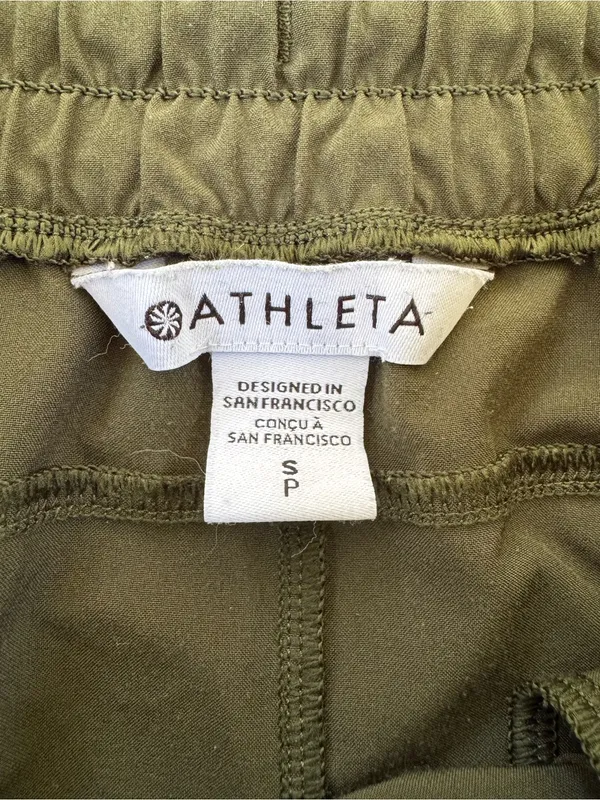 Athleta Crossroads Running Short in Olive Green Size S - Image 8